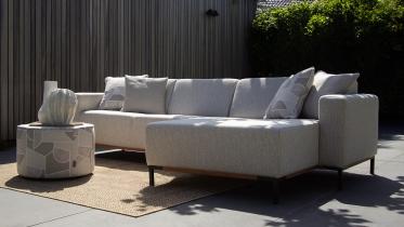 UrbanSofa Outdoor - Loungebank Marbella v.a. € 2.595,-