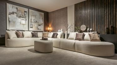 UrbanSofa - Bank Evi v.a. € 1.695,- 